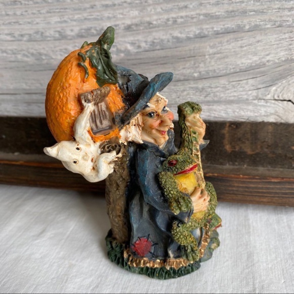Halloween Resin Witch Ghost Pumpkin Frogs - Picture 2 of 6